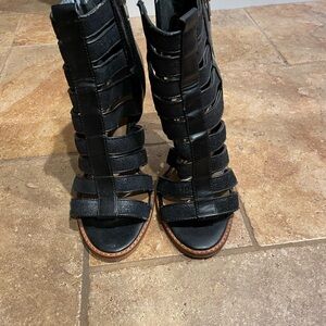 Black Dolce Vita Cage 4” Sandals With Zipper Size 8